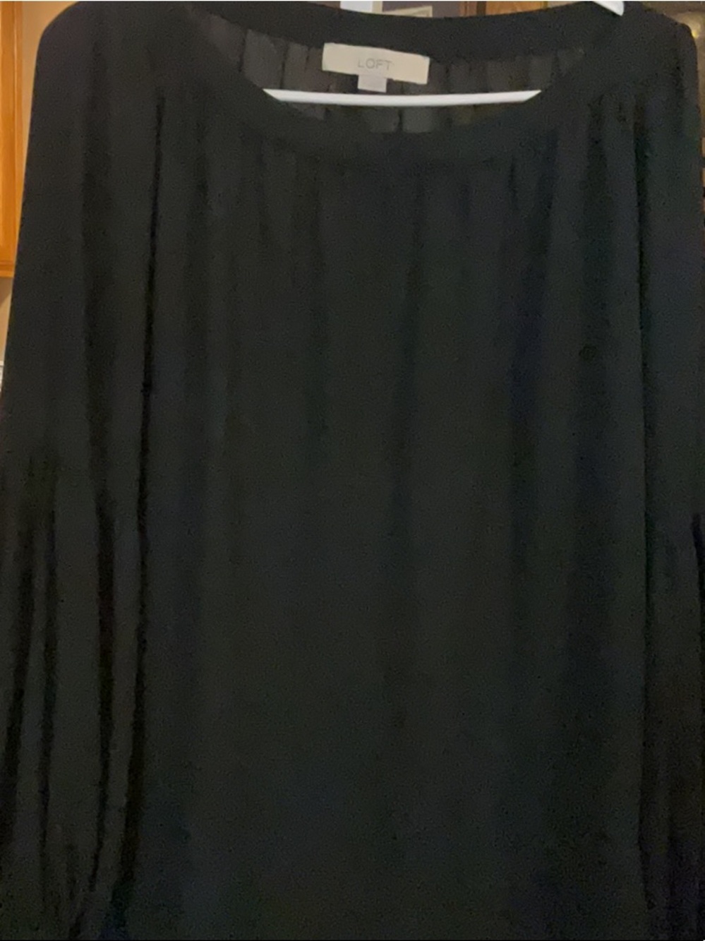 Loft Sz Small Ptp 21 1/2 Length 27 100% Poly